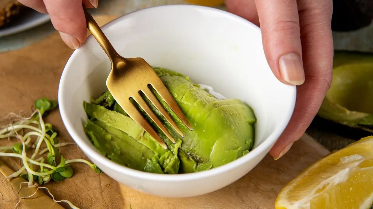 Fruta rica em potássio ajuda no combate imediato de dores musculares