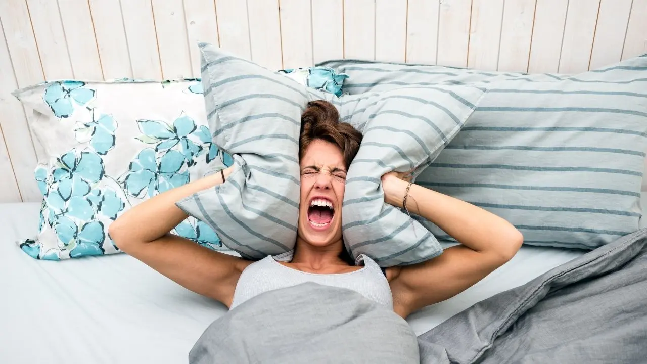 Dificuldade para desligar o cérebro à noite revela traços de alta capacidade